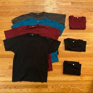 Uniqlo men’s basic tee lot of 7